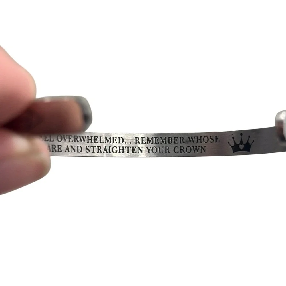 Mint & Lily Silver Straighten‎ Your Crown Daughter Inspirational Cuff Bracelet